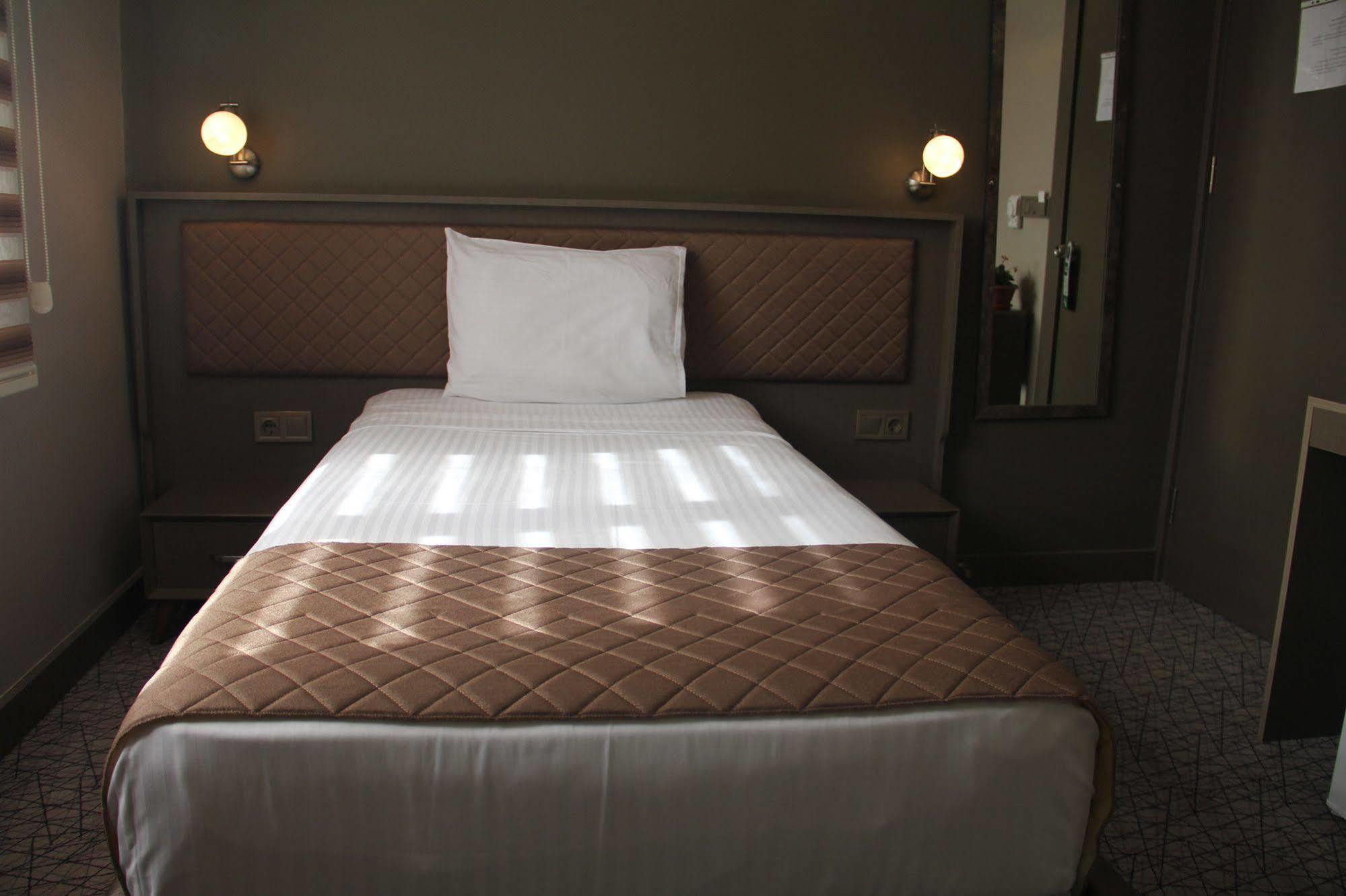 Turkeli Otel Истанбул Екстериор снимка